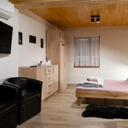 Rodinka Tatil Evi Vinné